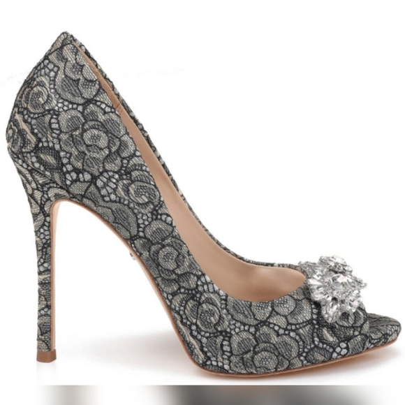 💥💥HP💥💥NEWBadgley Mischka Embellished Heels - Picture 3 of 6